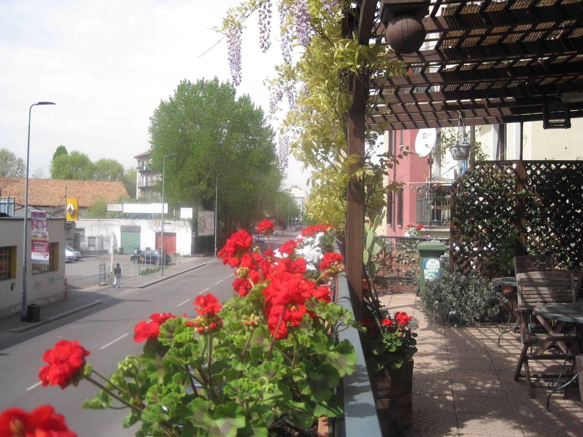 Hotel Bel Sit Milan Exterior photo